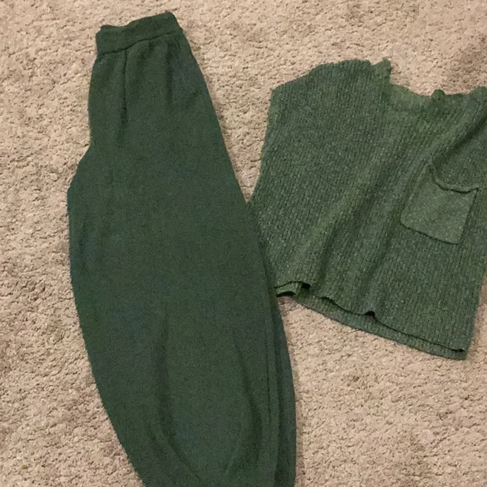Free People Olive Green Knit Sweater Vest with Pocket